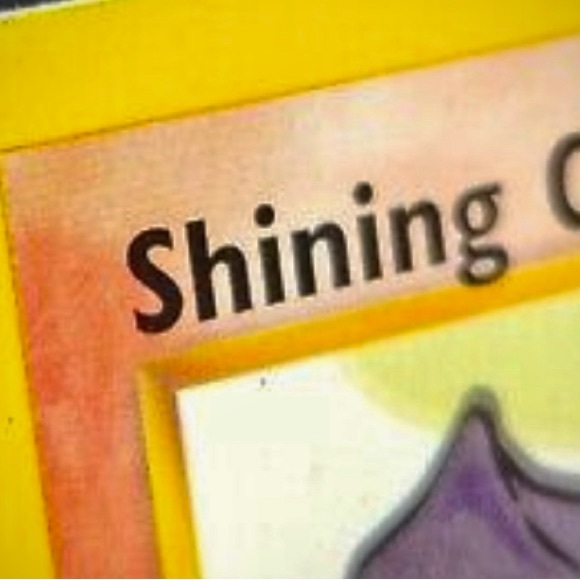 Shining Charizard - Picture 4 of 4